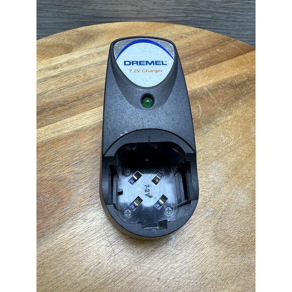 Dremel 758-01 Dual Voltage 4.8-volt and 7.2-volt 3-Hour Battery Charger - Picture 1 of 2